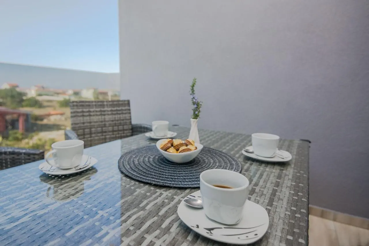 Deluxe Apartments Glamour Fantastic Sea View Near The Beach - By Ta Leut Agency Vir 0*,