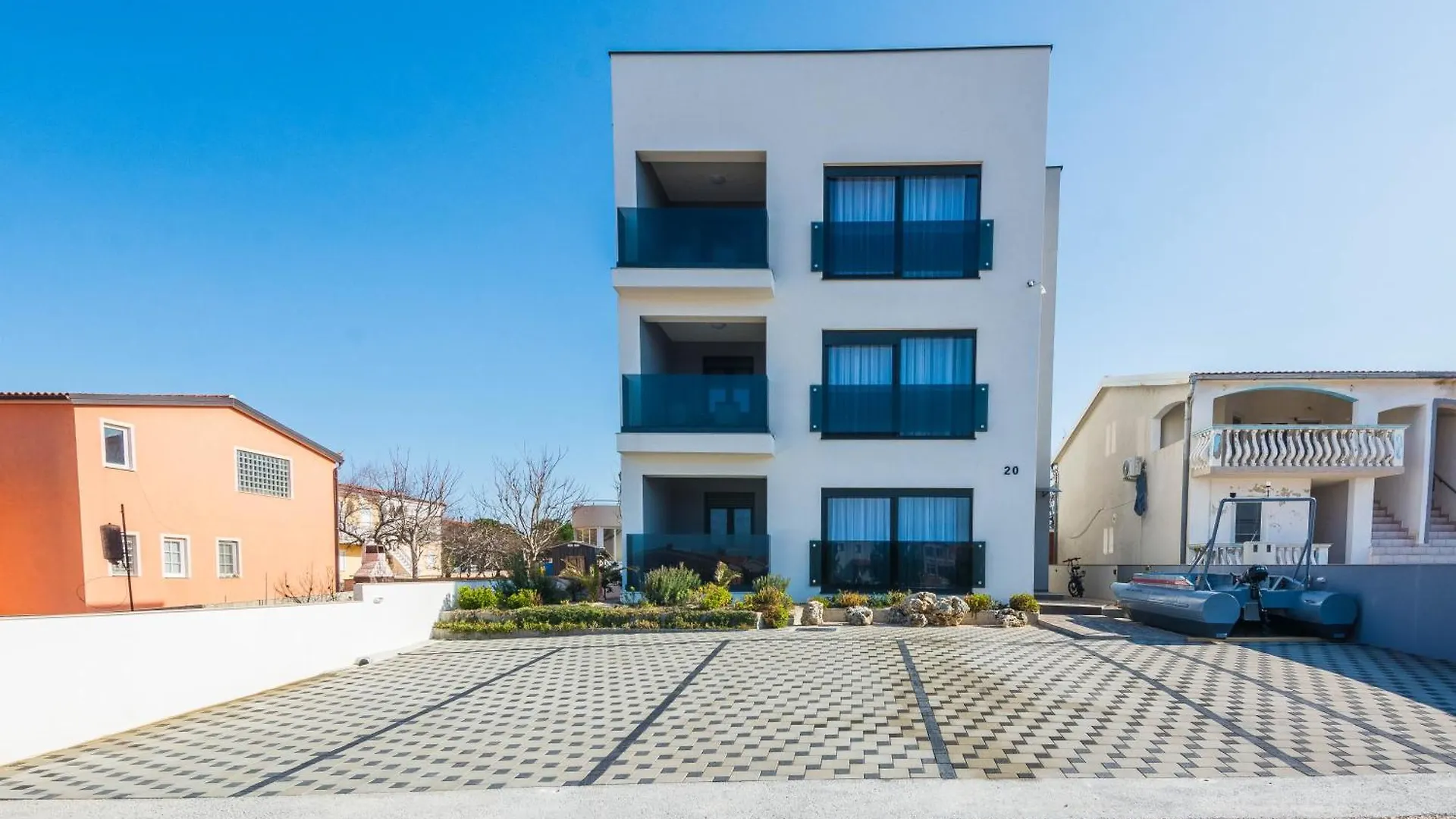 Deluxe Apartments Glamour Fantastic Sea View Near The Beach - By Ta Leut Agency Vir