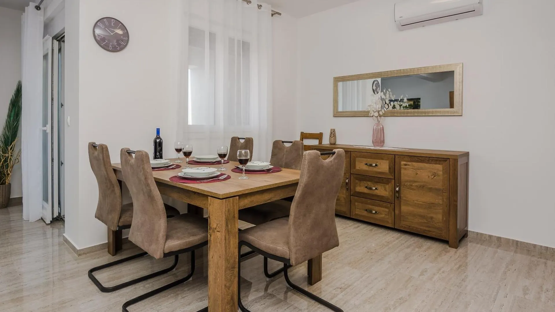 Deluxe Apartments Glamour Fantastic Sea View Near The Beach - By Ta Leut Agency Vir