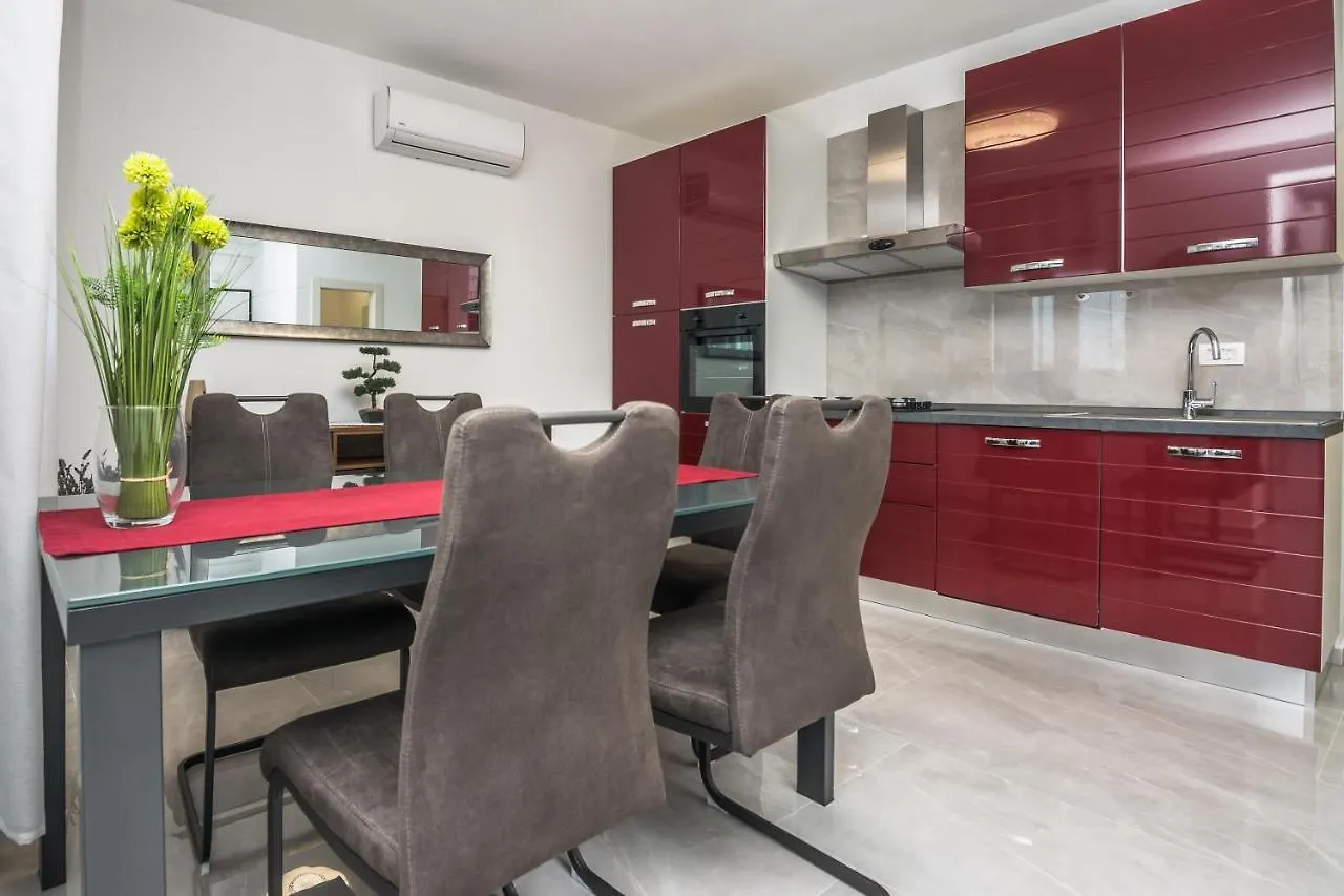 Deluxe Apartments Glamour Fantastic Sea View Near The Beach - By Ta Leut Agency Vir 0*,  Croazia