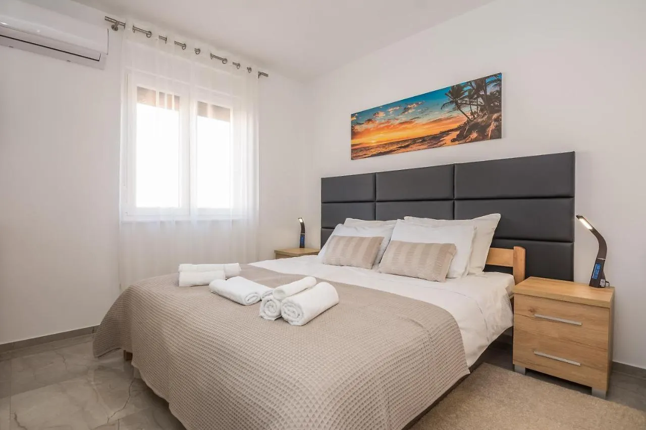 Deluxe Apartments Glamour Fantastic Sea View Near The Beach - By Ta Leut Agency Vir Croazia