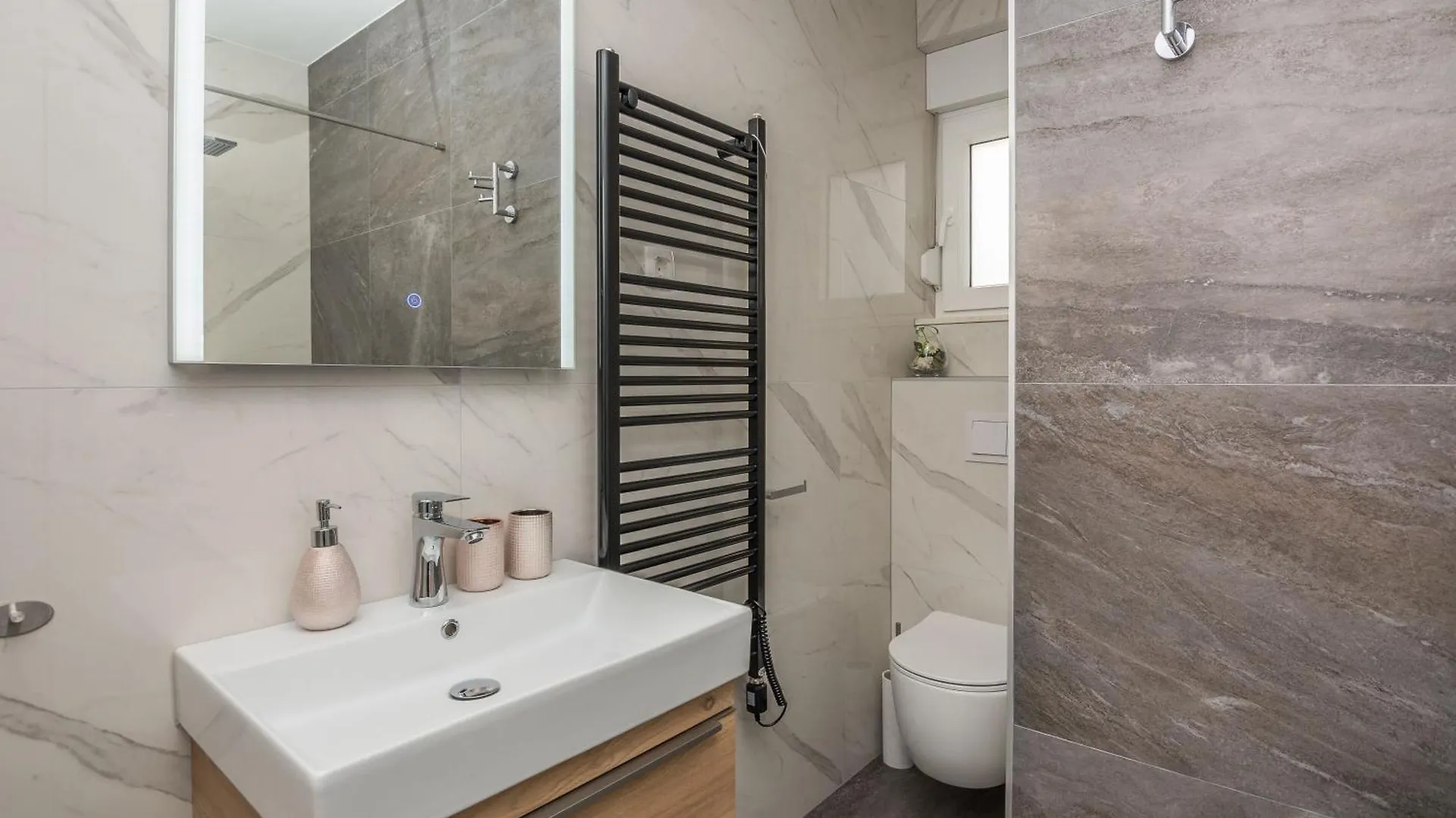 Deluxe Apartments Glamour Fantastic Sea View Near The Beach - By Ta Leut Agency Vir Croazia
