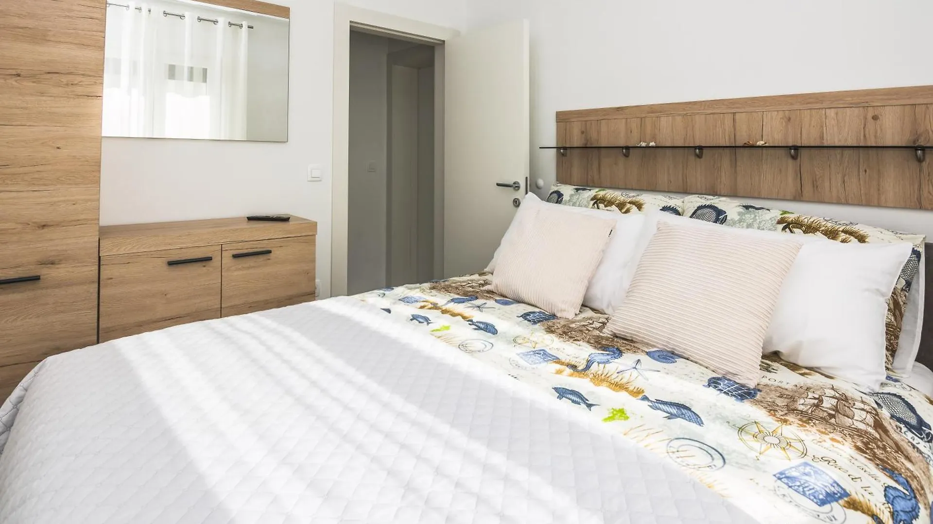 Deluxe Apartments Glamour Fantastic Sea View Near The Beach - By Ta Leut Agency Vir 0*,